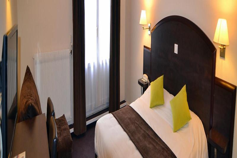 Brit Hotel Cahors - Le France Exterior foto